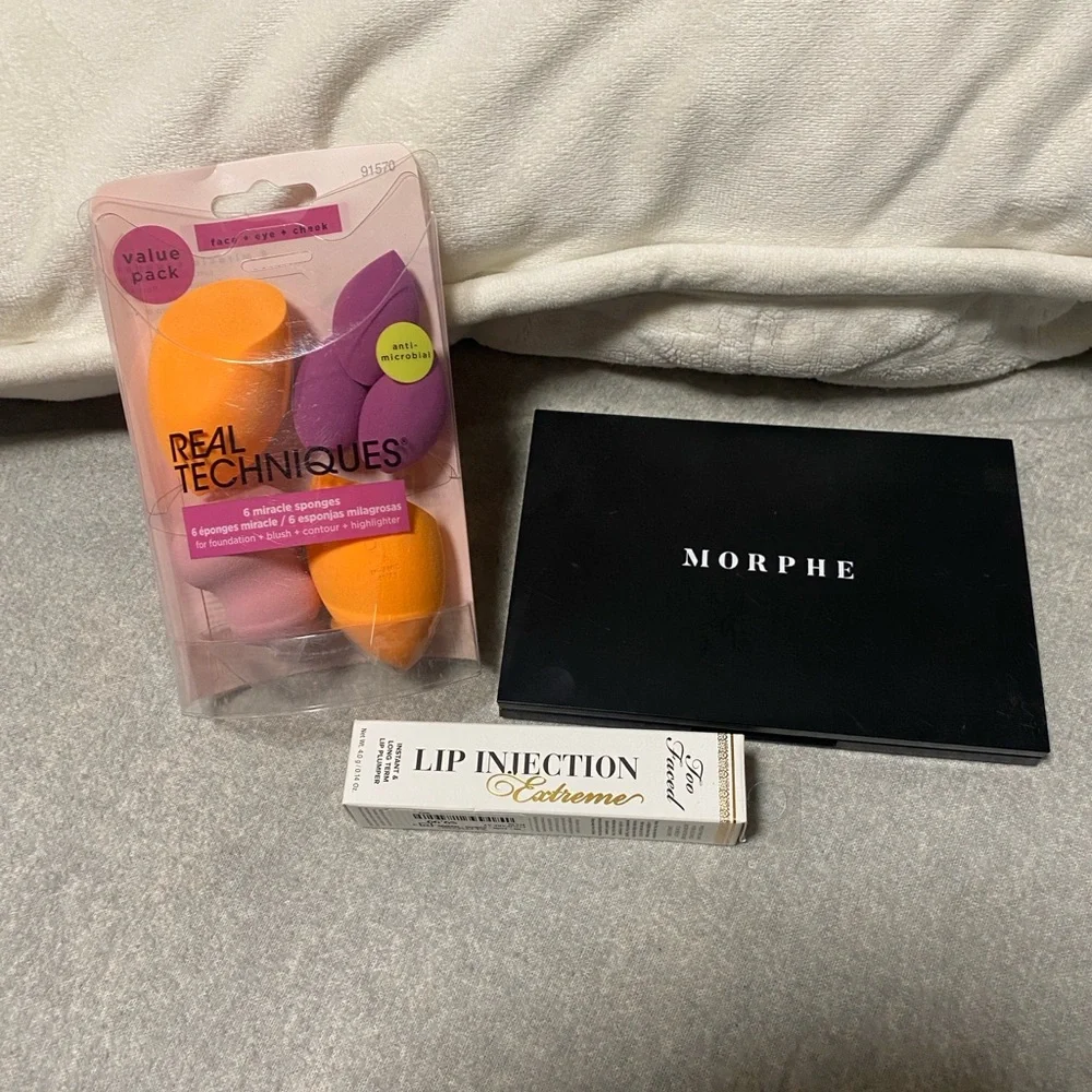 Makeup bundle - Picture 2 of 2